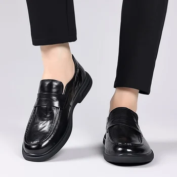 Klasszikus Retro Brit Stílus Cipő Férfi Esküvői Parti Cipők Magas Minőségű Alkalmi Naplopók Férfi Tervező Lapos Kényelmes Cipő